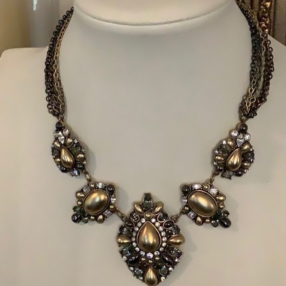 Gorgeous Statement Necklace NWOT *REDUCED*